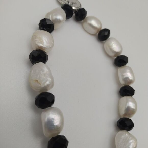 ❤️Antique sterling silver clasp and charms uncultured pearls bracelet B0207 - Picture 4 of 4